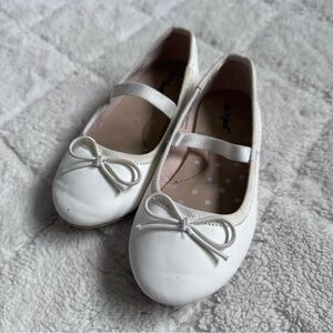 Cat & Jack | White Toddler Nora 2.0 Classic Ballet Flats | Size 9